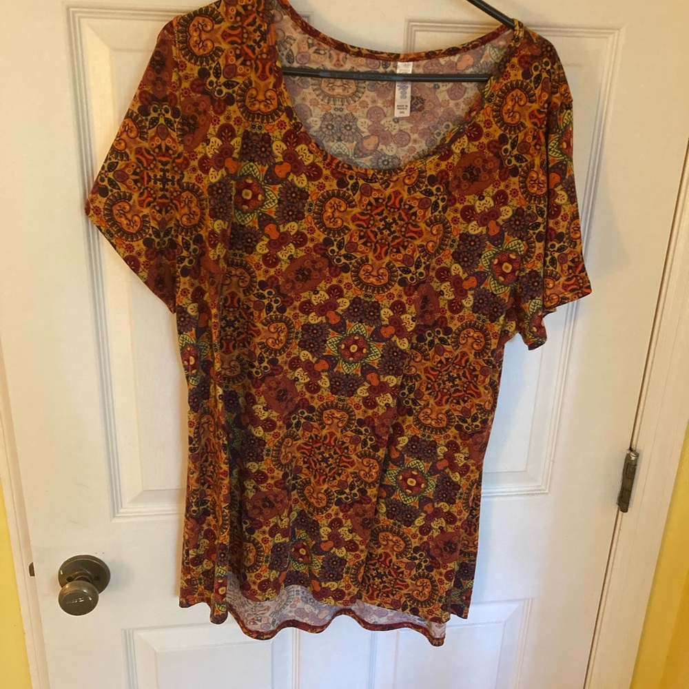 Lularoe shirt